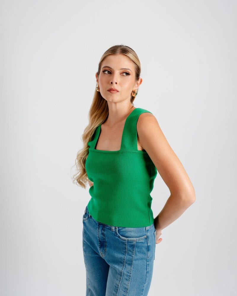 top ellie 620636